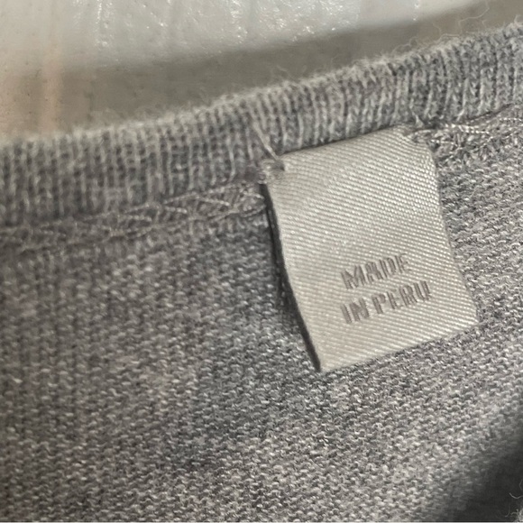 Vince Raw Edge Long Sleeve Henley T-Shirt in Gray L - Picture 12 of 15